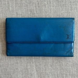 Louis Vuitton Blue Epi Leather Wallet